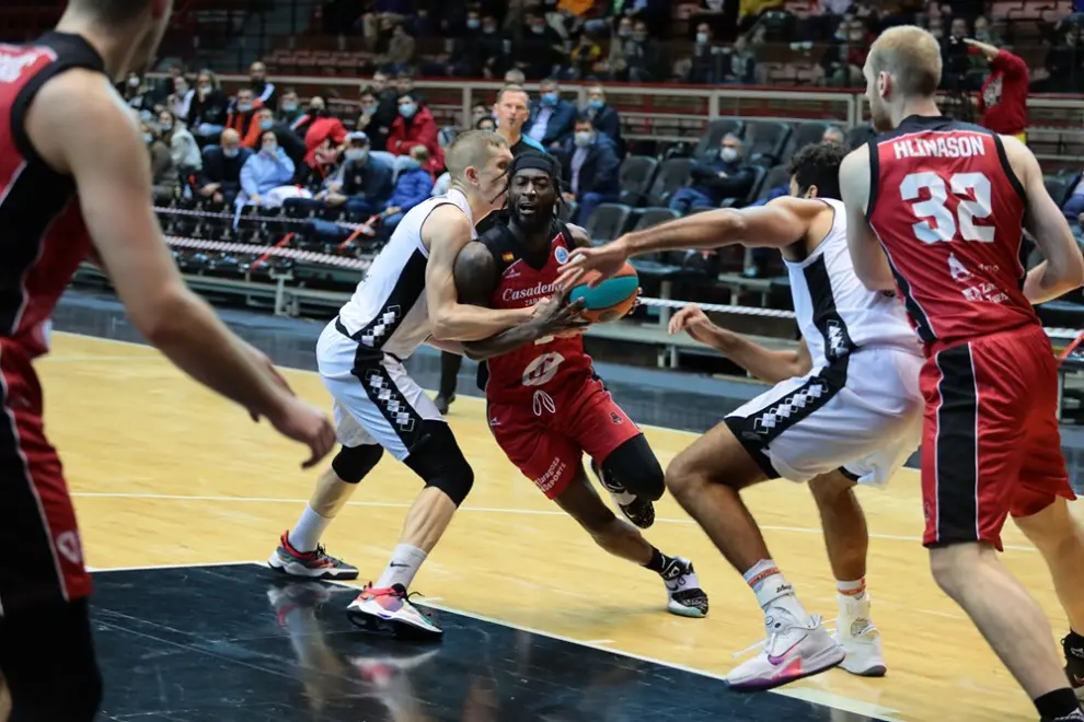 Foto del partido Avtodor Saratov-Casademont Zaragoza, primera jornada de la FIBA Europe Cup