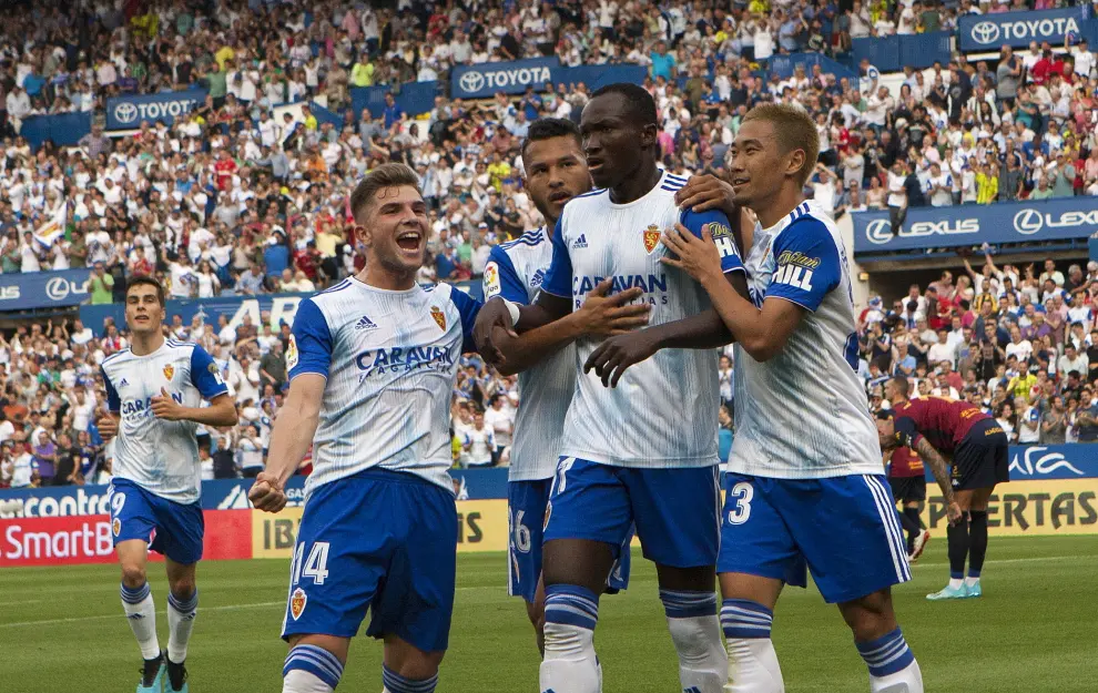 Dwamena celebra un gol con el Real Zaragoza.