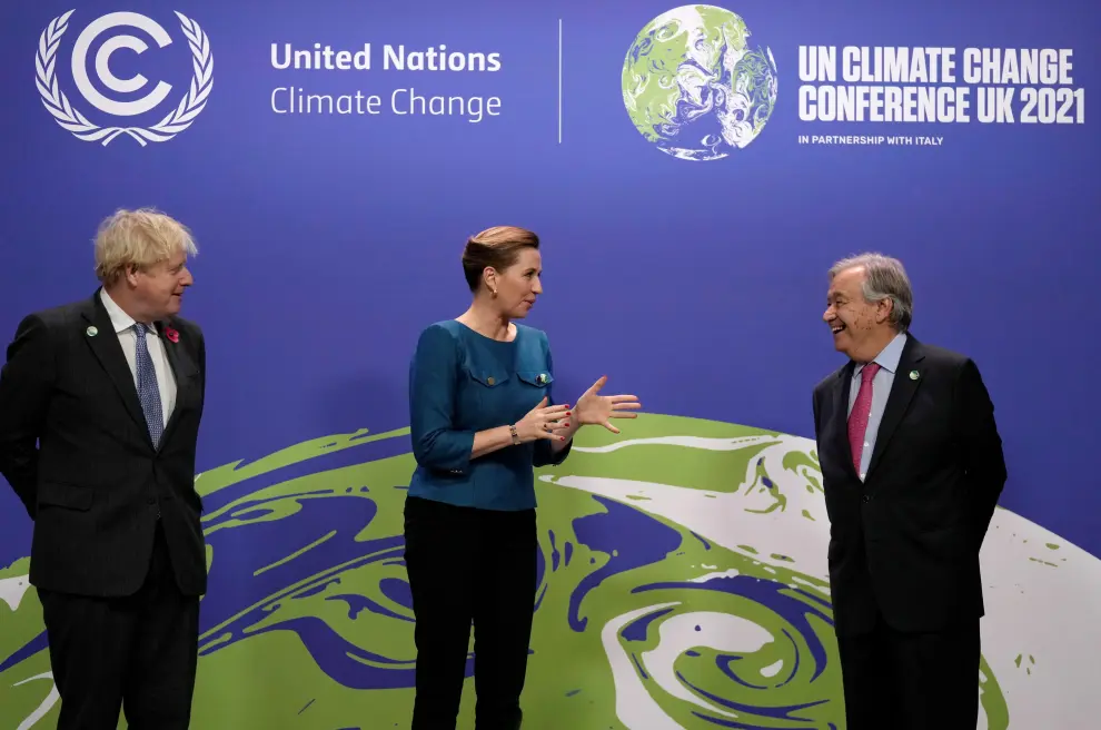 Kuwaits Prime Minister Sheikh Sabah al-Khalid al-Sabah arrives for the UN Climate Change Conference (COP26) in Glasgow, Scotland, Britain, November 1, 2021. REUTERS/Phil Noble/Pool[[[REUTERS VOCENTO]]] CLIMATE-UN/