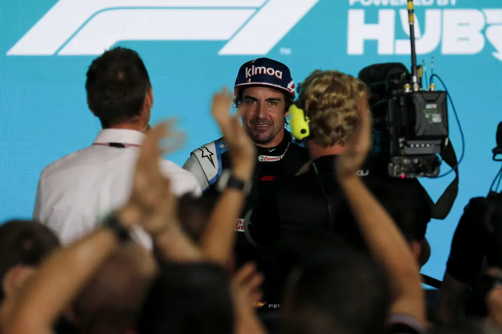 Fernando Alonso regresa a un podio en el Gran Premio de Qatar.