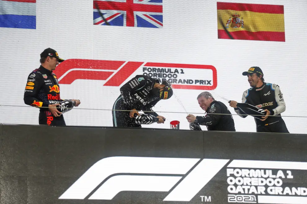 Fernando Alonso regresa a un podio en el Gran Premio de Qatar.