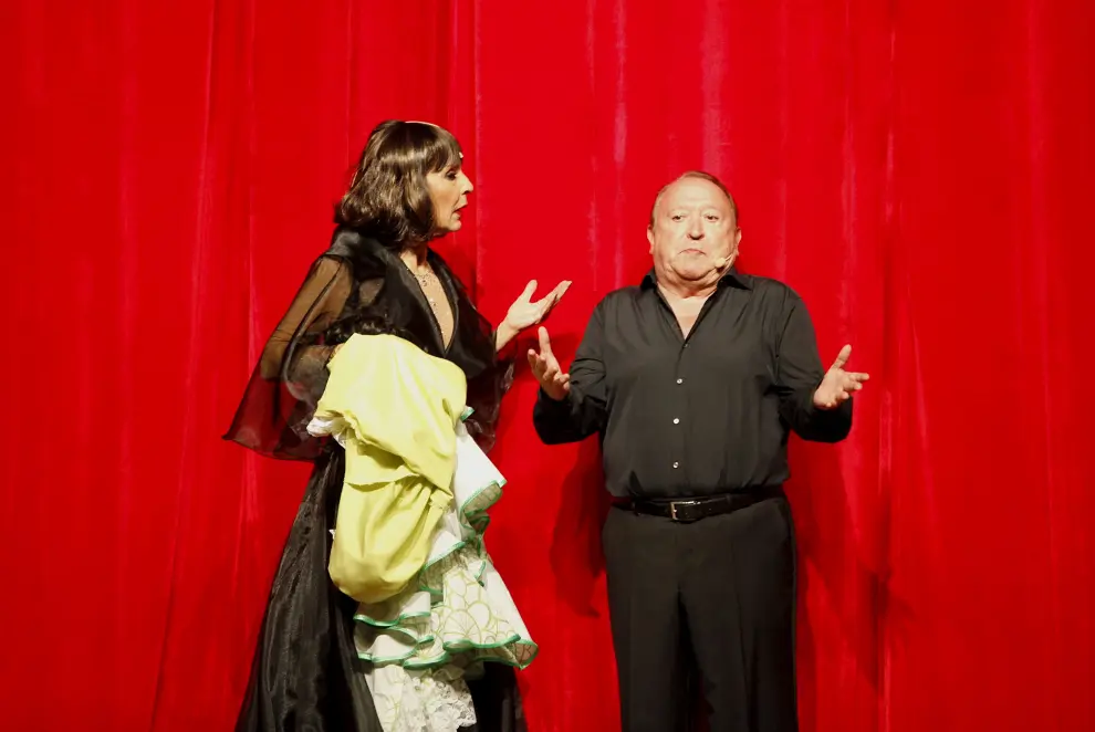 Lita Claver y Fernando Esteso, en el espectáculo 'Un reencuentro inolvidable', en las Fiestas del Pilar de Zaragoza en 2017.