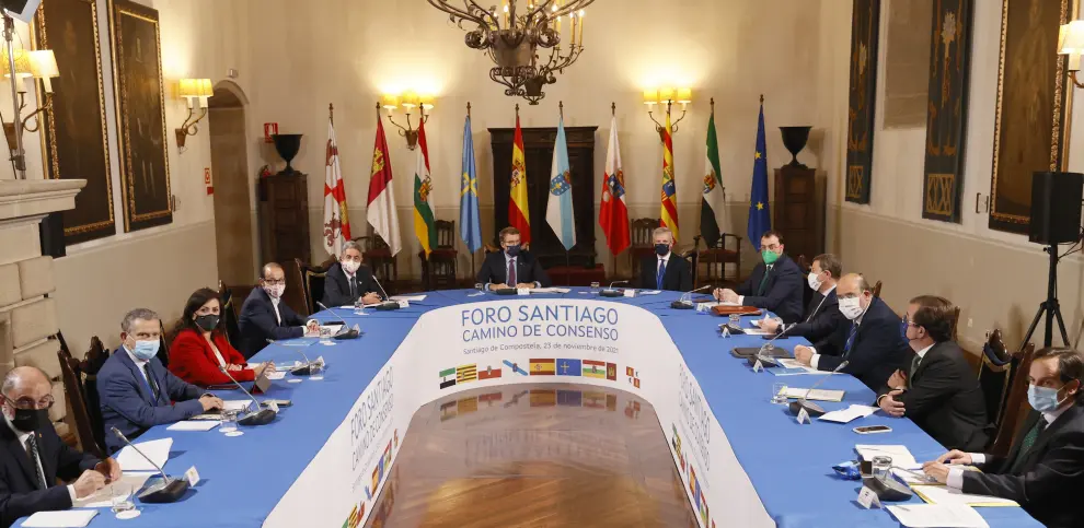 Feijóo reúne a siete presidentes autonómicos en el Foro Santiago
