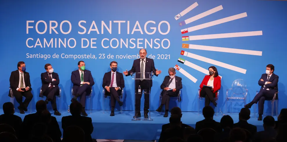 Ocho presidentes autonómicos se reúnen en el Foro Santiago