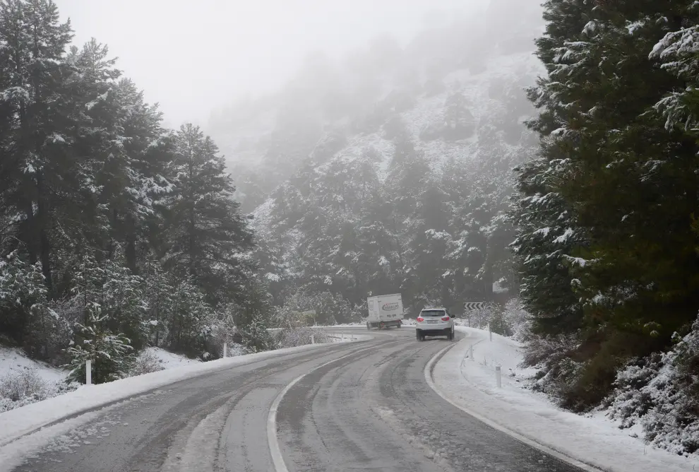 Temporal de nieve en Teruel carretera A-226.