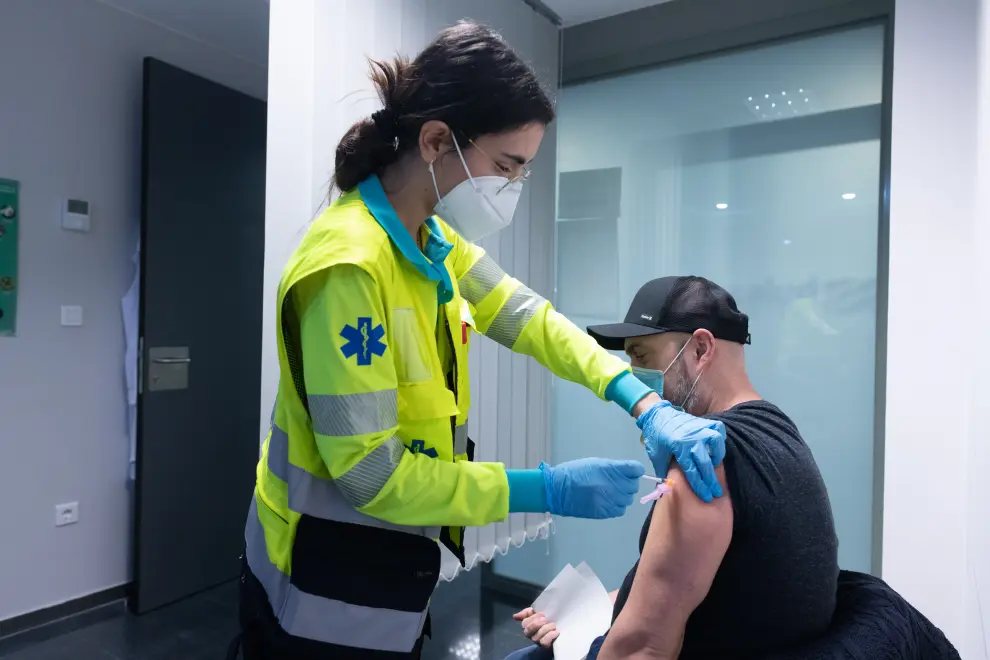 Vacunación en el Centro de Especialidades Inocencio Jiménez de Zaragoza