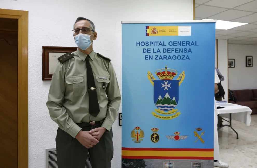 Vacunación en el Hospital Militar de Zaragoza.