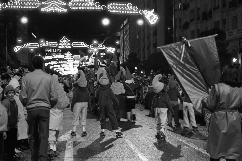 Aquellas cabalgatas de los Reyes Magos en Zaragoza: de los años 30 hasta nuestros días