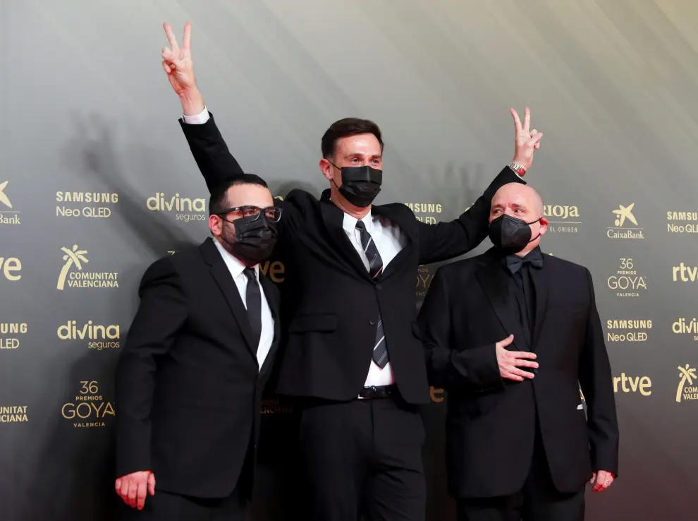 Integrantes de 'Tres' en los Premios Goya 2022.