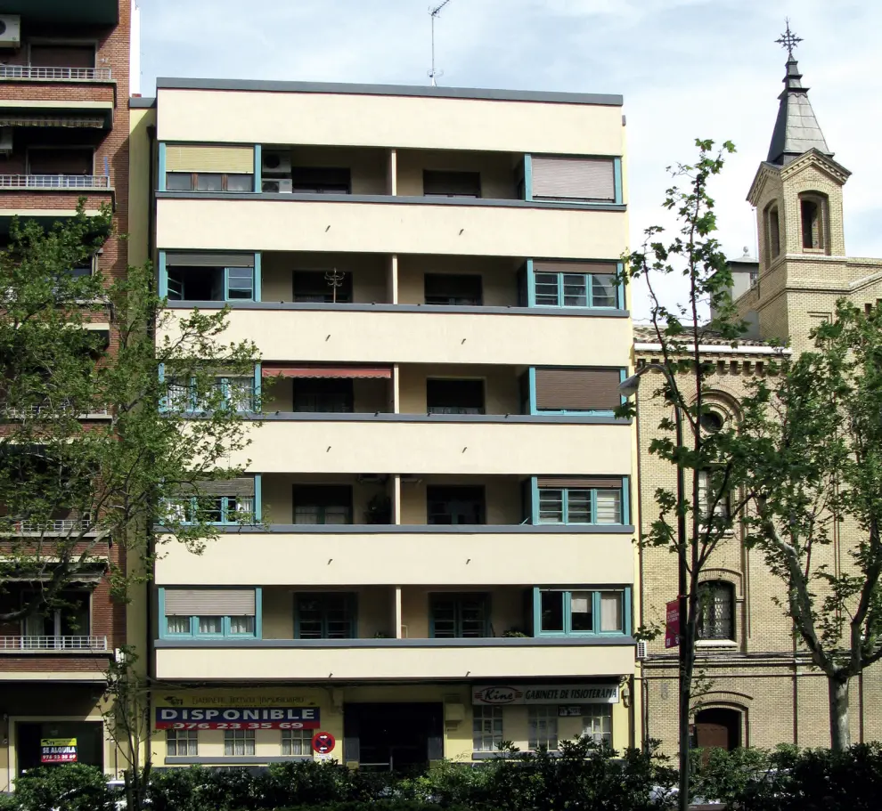El Colegio de Arquitectos inaugura una exposición sobre arquitectura racionalista en Aragón