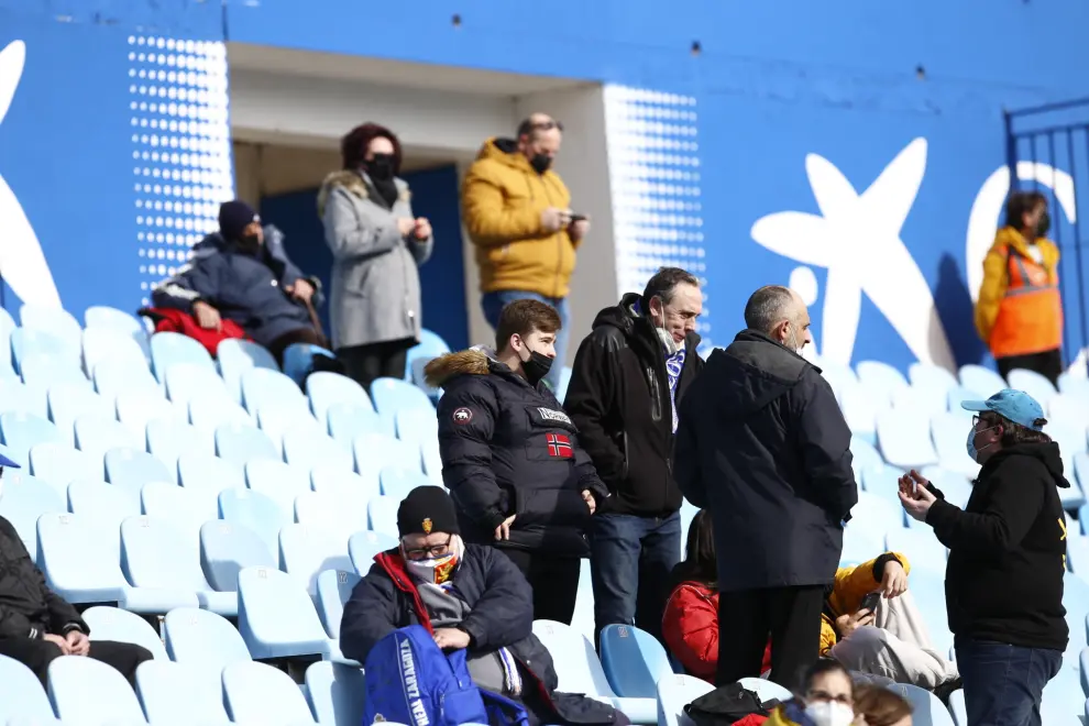 Imágenes de los aficionados en La Romareda en el partido Real Zaragoza-Las Palmas, correspondiente a la jornada 28 de Segunda División.
