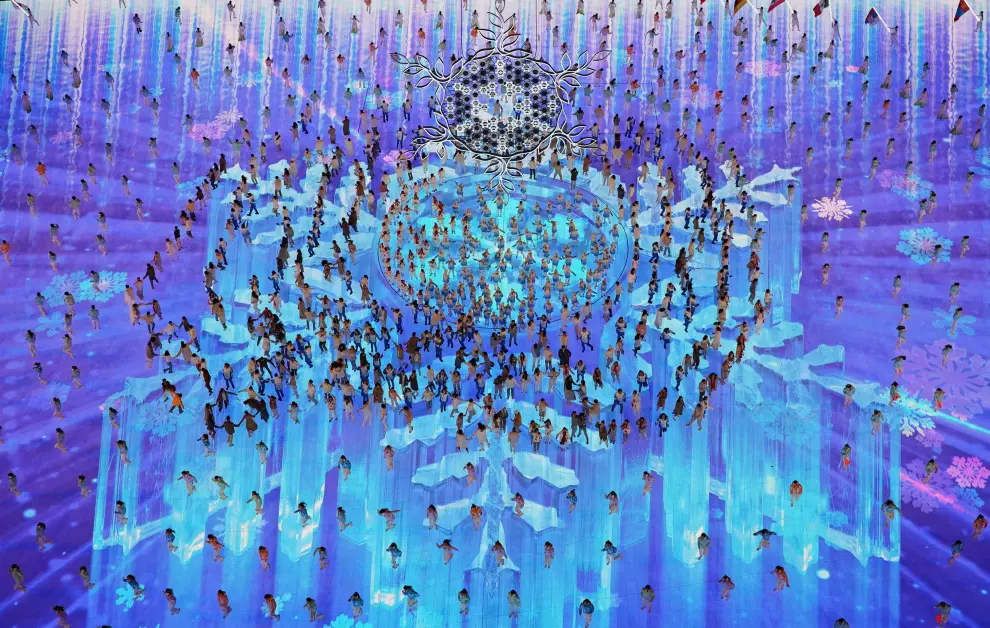 2022 Beijing Olympics - Closing Ceremony - National Stadium, Beijing, China - February 20, 2022. The cauldron during the closing ceremony. REUTERS/Kim Hong-Ji OLYMPICS-2022-CLOSING/