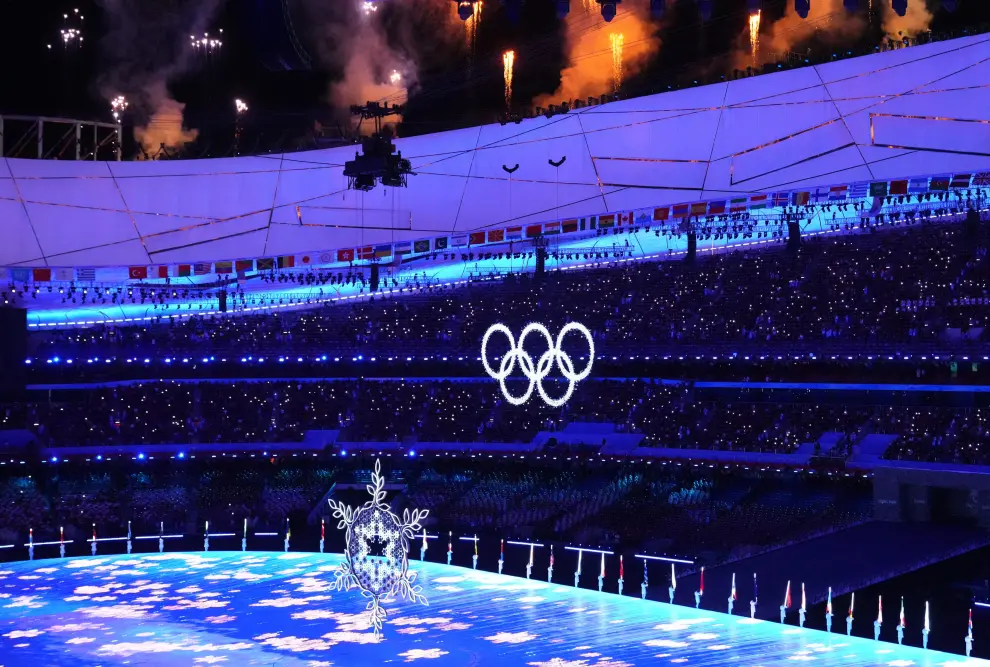 2022 Beijing Olympics - Closing Ceremony - National Stadium, Beijing, China - February 20, 2022. General view as fireworks explode above the stadium and a snowflake and the Olympic rings are seen during the closing ceremony. REUTERS/David W Cerny OLYMPICS-2022-CLOSING/