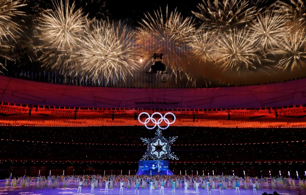 2022 Beijing Olympics - Closing Ceremony - National Stadium, Beijing, China - February 20, 2022. Performers and The Olympic Rings are seen during the closing ceremony. REUTERS/Kim Hong-Ji     TPX IMAGES OF THE DAY OLYMPICS-2022-CLOSING/