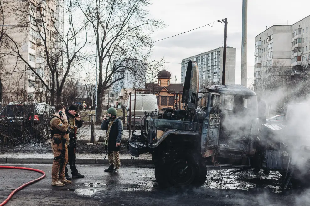 Vehículo del ejército ucraniano calcinado.