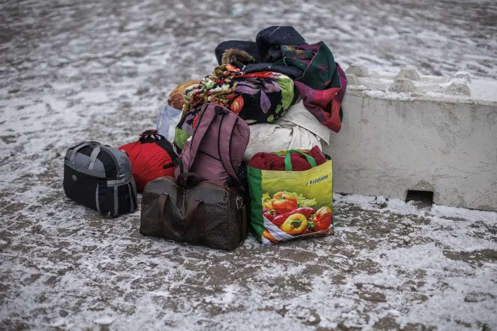 Los ciudadanos ucranianos continúan huyendo de su país a Polonia.