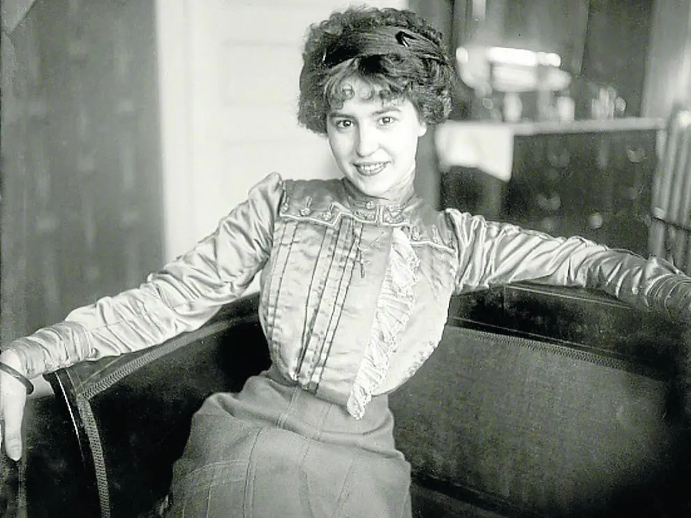 Elvira de Hidalgo (Valderrobres, 1891-1980), soprano y maestra de canto.