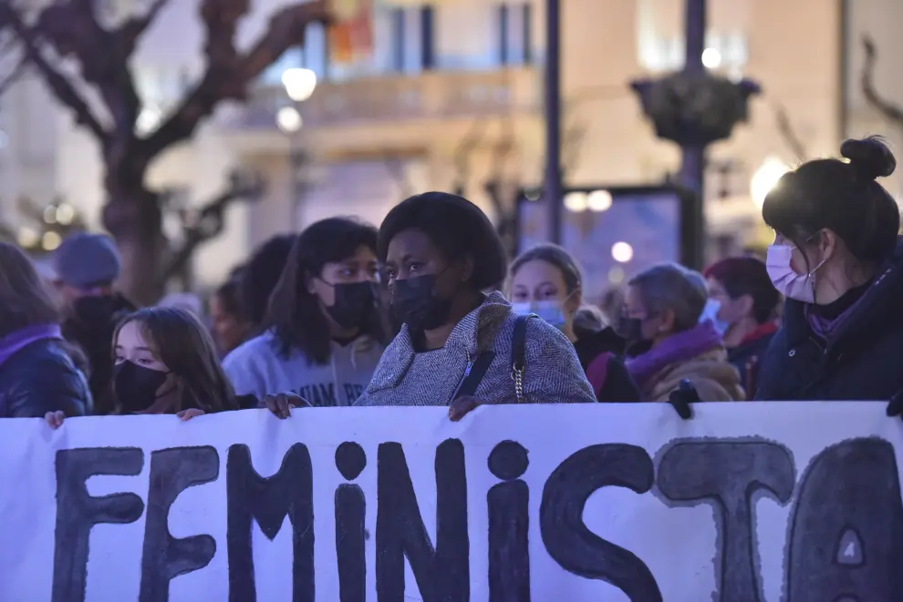Las oscenses celebran la alegría de querer "seguir siendo feministas".