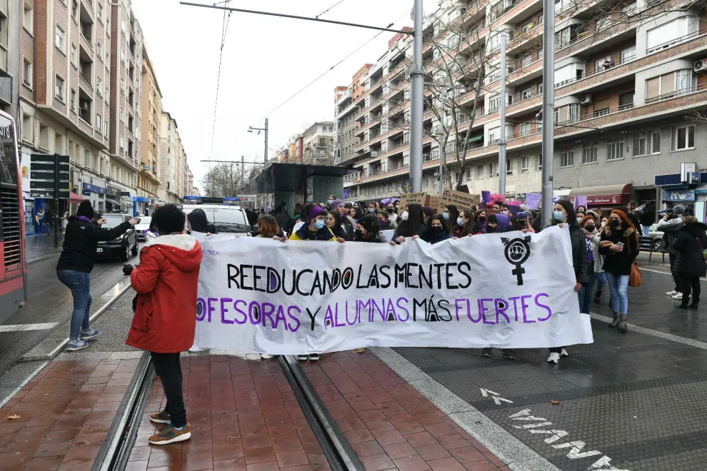 Manifestación estudiantil por el 8-M en Zaragoza
