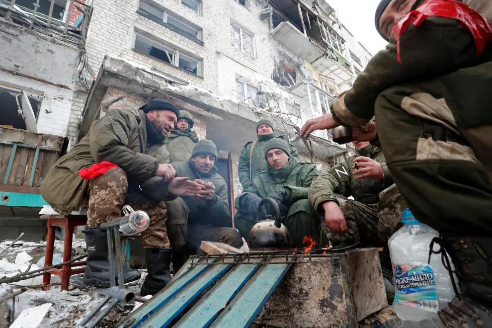 Militares pro rusos en Volnovaja (Donetsk).