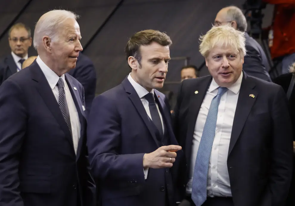 Joe Biden ha acudido a la reunión de la Organización del Tratado del Atlántico Norte en la que se ha encontrado con otros dirigentes como Macron o Johnson.