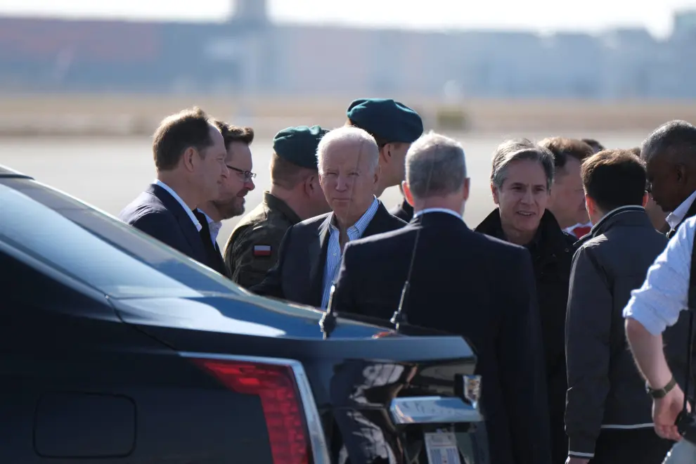 Joe Biden visita a las tropas estadounidenses en Jasionka, cerca de Rzeszow, en Polonia.