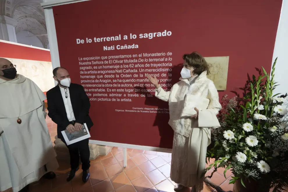 Foto de la exposición de la pintora Nati Cañana en elmonasterio turolense del Olivar en Estercuel