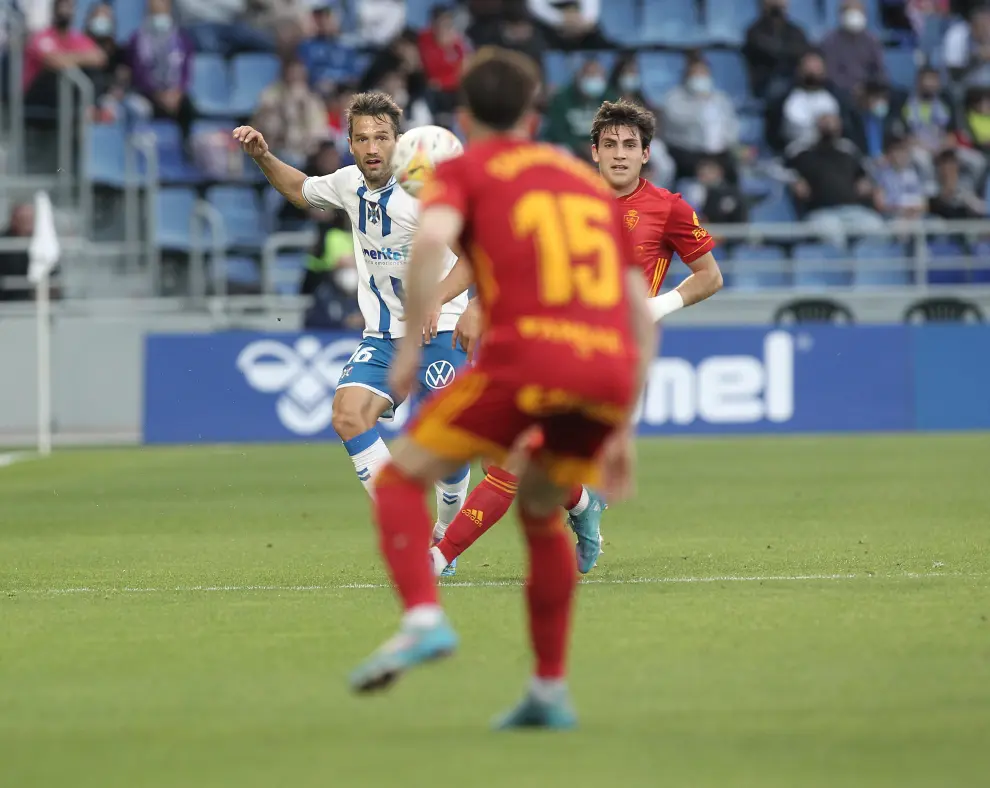Foto del partido Tenerife-Real Zaragoza, de la jornada 34 de Segunda División, en el Heliodoro Rodríguez López.