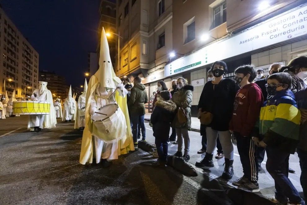 Los cofrades del Perpetuo Socorro procesionaron por el entorno de la avenida Goya.