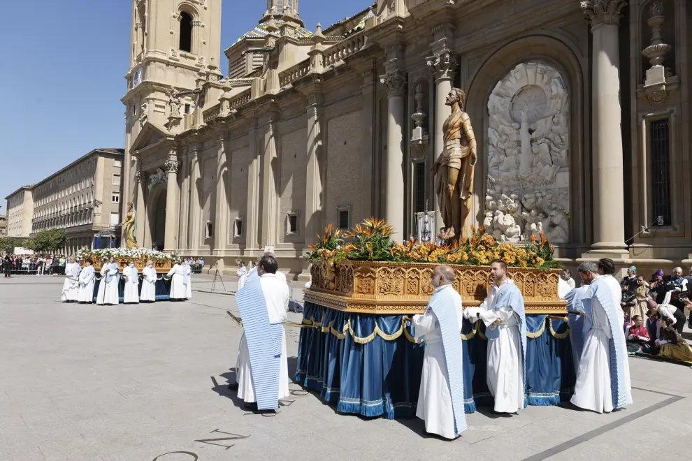 Procesión del Encuentro Glorioso en Zaragoza, el Domingo de Resurrección.