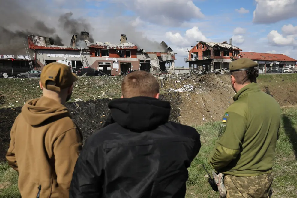 Smoke rises after missile strikes, as Russia's attack on Ukraine continues, in Lviv, Ukraine April 18, 2022. REUTERS/Vladyslav Model UKRAINE-CRISIS/LVIV-BLASTS