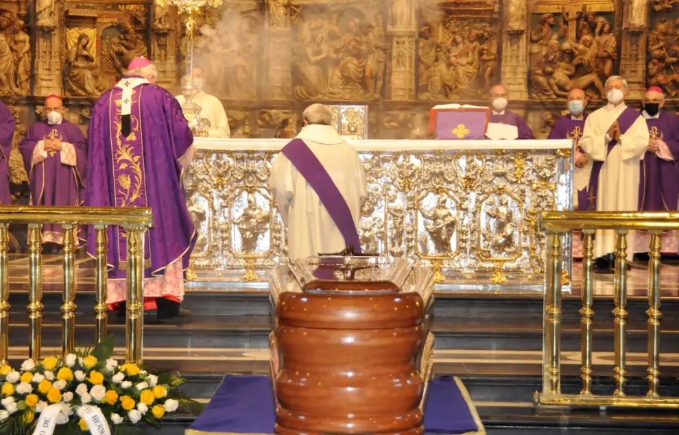Funeral por Carmelo Borobia en el Pilar