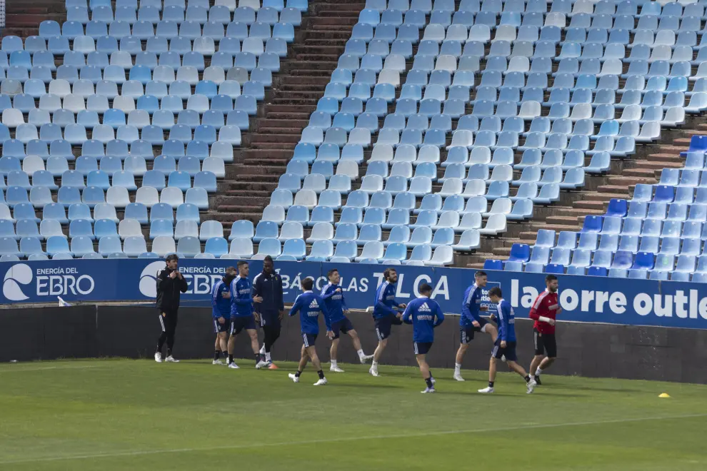 Entrenamiento del Real Zaragoza en el estadio de La Romareda