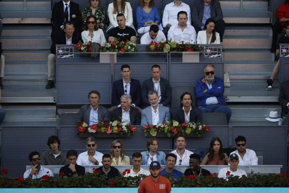 Tennis - ATP Masters 1000 - Madrid Open - Caja Magica, Madrid, Spain - May 6, 2022 Spain's Carlos Alcaraz Garfia in action during his quarter final match against Spain's Rafael Nadal REUTERS/Juan Medina TENNIS-MADRID/