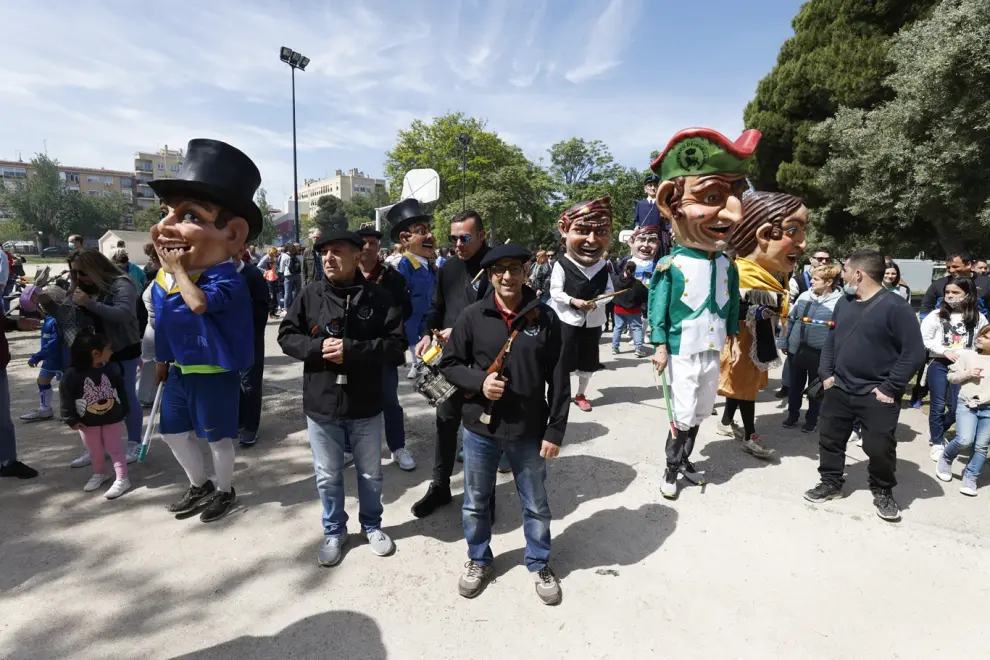 Se ha conmemorado el 50 aniversario del colegio Tío Jorge, siendo el centro escolar el pregonero de las festejos populares celebrados este sábado en el parque Tío Jorge.