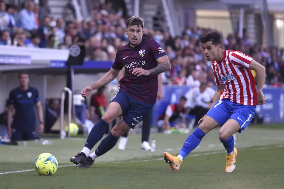 Partido SD Huesca-Sporting, correspondiente la jornada 39 de Segunda División en El Alcoraz