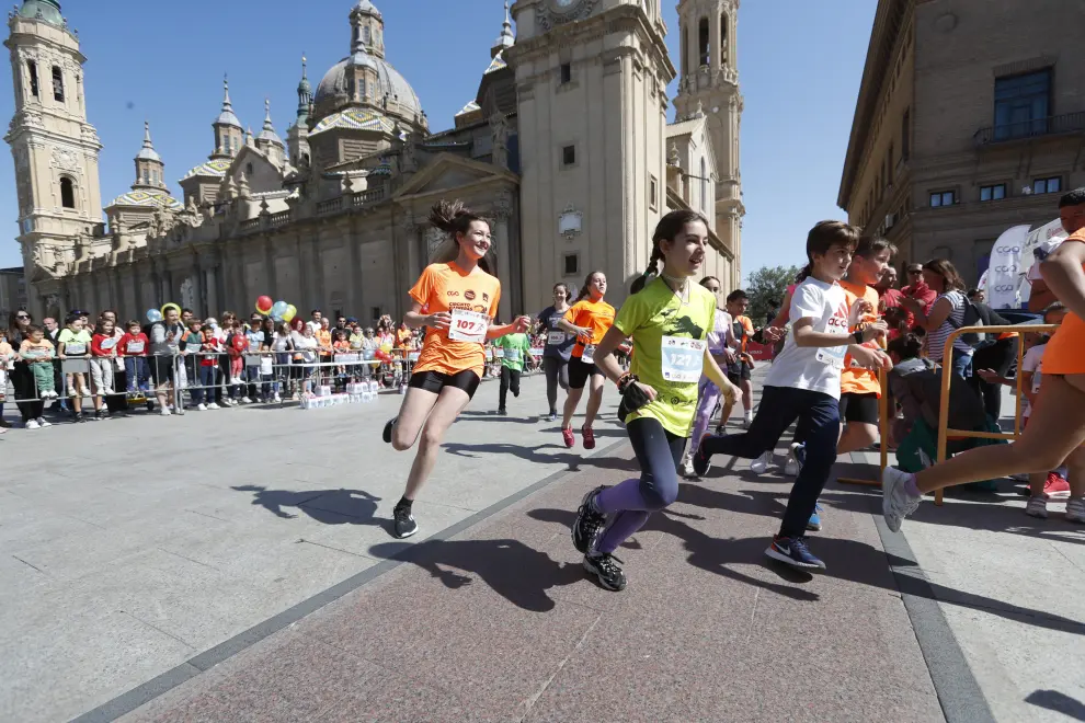 La carrera Ponle Freno ha reunido este domingo a más de 1.500 personas -entre ellos, casi 400 niños- que han corrido por una buena causa.