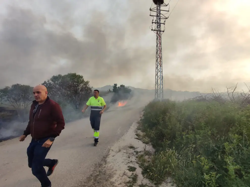 Incendio causado por un tren en El Burgo de Ebro.