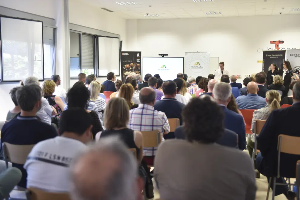 Las 51 empresas de la Asociación de Productores Agroalimentarios de Huesca han celebrado este jueves la entrega de reconocimientos.