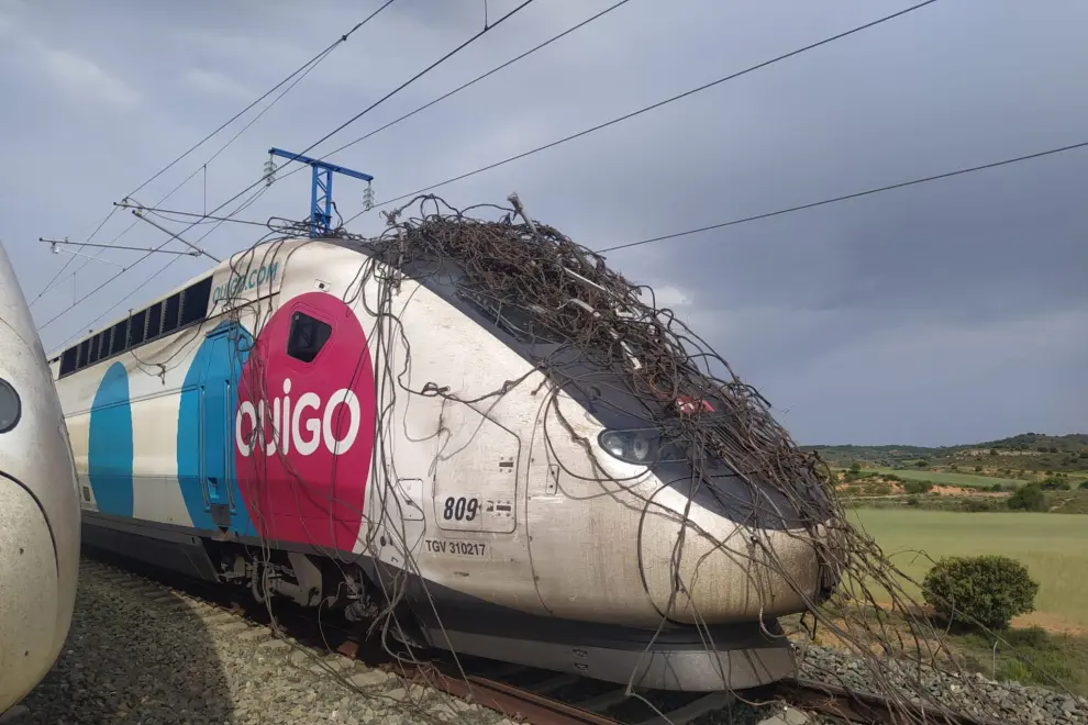 Este incidente ha afectado a 8.000 viajeros. Hasta 25 trenes han tenido que parar hasta resolverse el incidente ocurrido a las 15.00 en un convoy del operador francés que une Madrid, Zaragoza y Barcelona.
