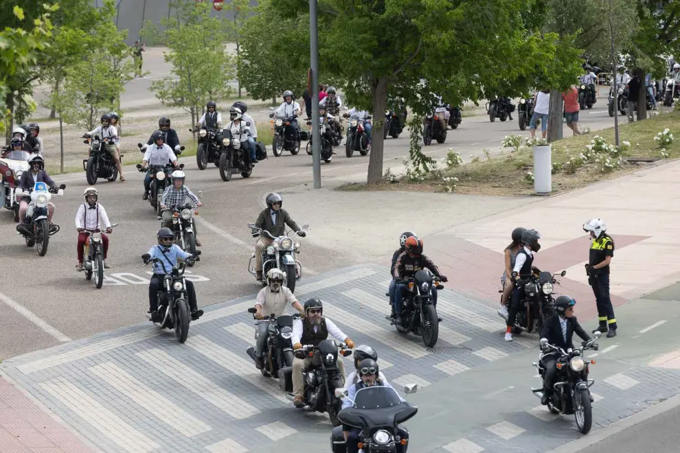 Concentración de motos clásicas 'Gentleman's Ride' en Zaragoza