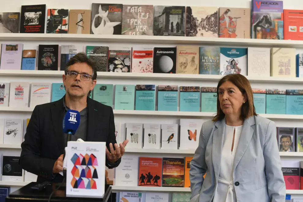 En imágenes | 40 años de vida de Prensas de la Universidad de Zaragoza