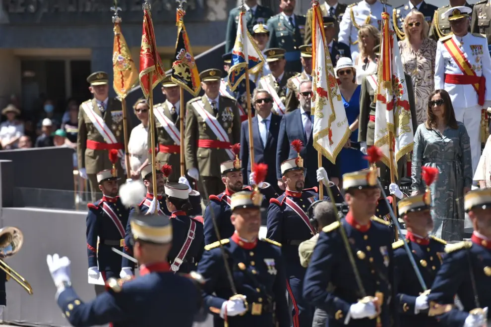 Los Reyes ya presiden el desfile del Día de las Fuerzas Armadas en Huesca