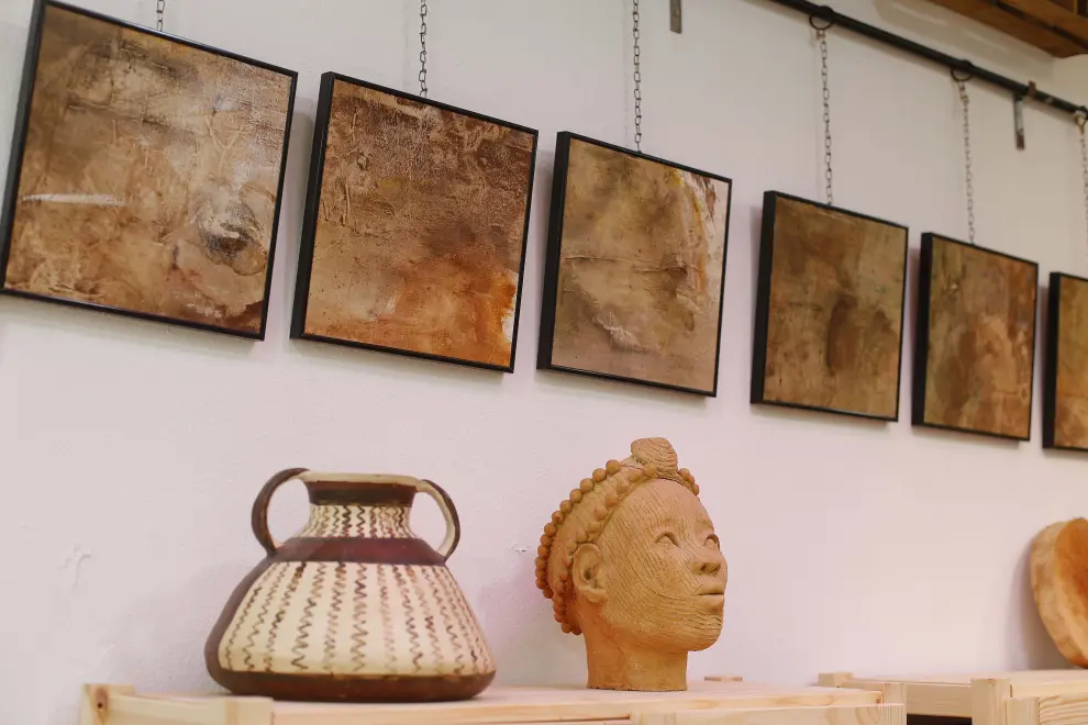 La Benditera es un nuevo espacio para el arte y la cerámica en la calle de Cantín y Gamboa.