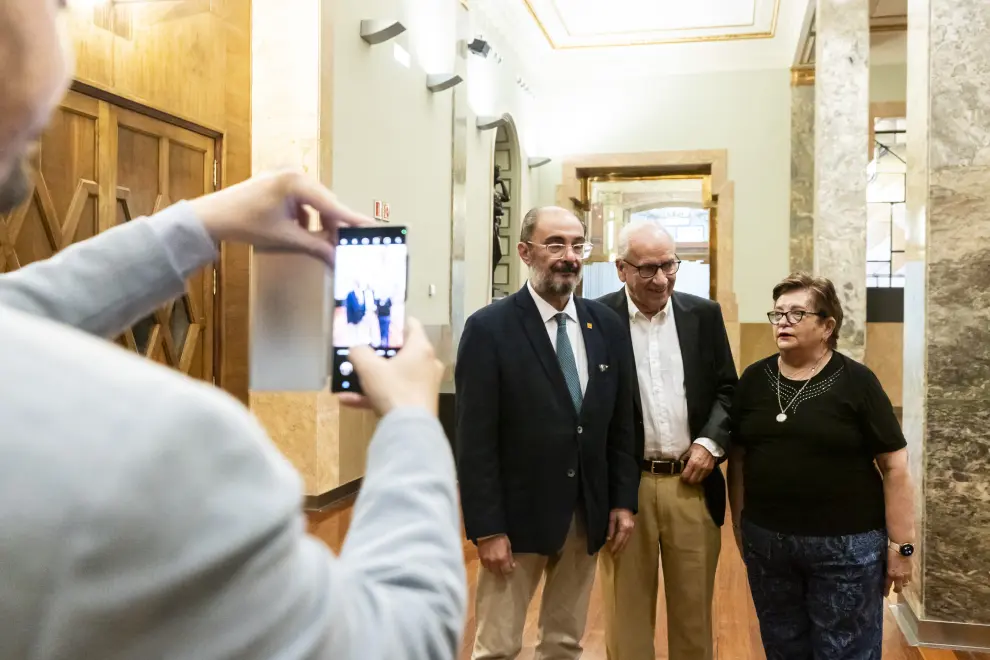 Foto de la visita del exvicepresidente del Gobierno de España, Alfonso Guerra, a Zaragoza