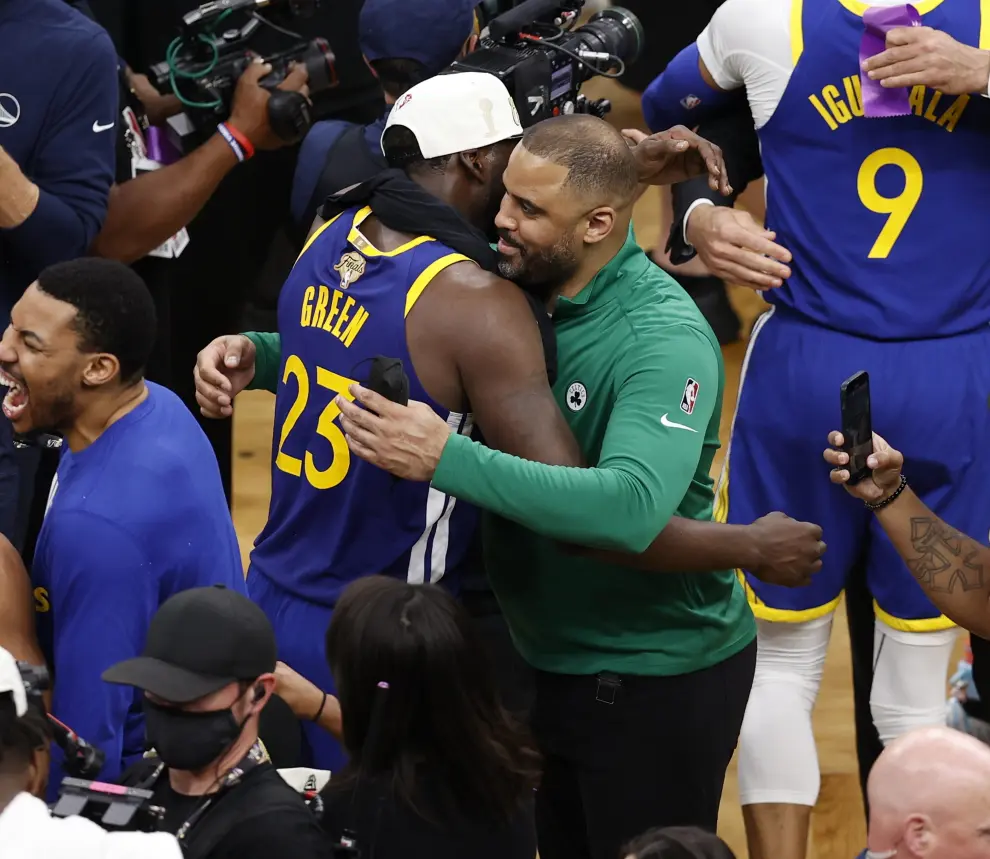 Jun 16, 2022; Boston, Massachusetts, USA; Golden State Warriors guard Gary Payton II (0), guard Stephen Curry (30), and guard Damion Lee (1) celebrate after defeating the Boston Celtics in game six of the 2022 NBA Finals at the TD Garden. Mandatory Credit: Paul Rutherford-USA TODAY Sports BASKETBALL-NBA-BOS-GSW/
