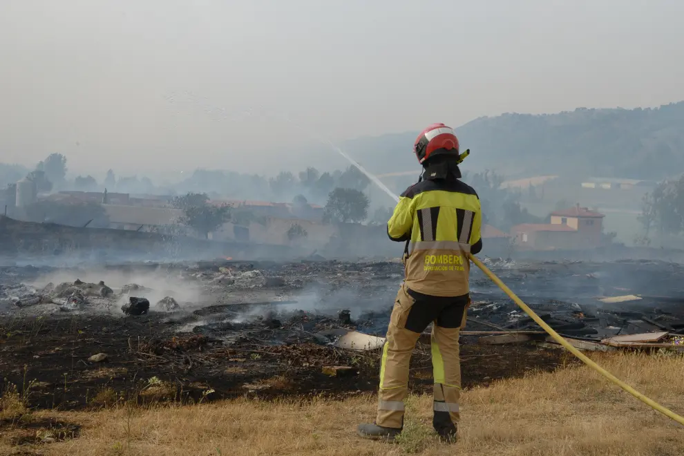 Fotos del incendio en Castejón de Tornos