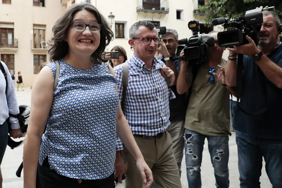 Mónica Oltra presenta su dimisión.