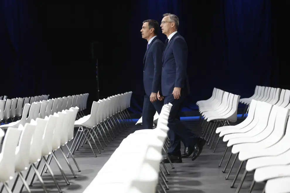 Fotos de Sánchez y Stoltenberg antes de la cumbre de la OTAN
