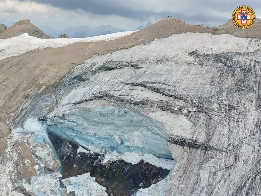 Desprendimiento de un glaciar en los Alpes italianos